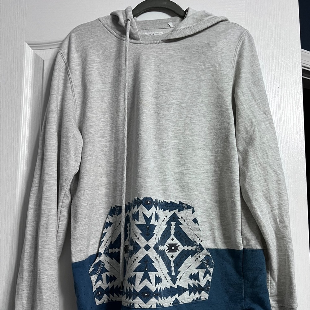 Women’s on the byas hoodie, medium